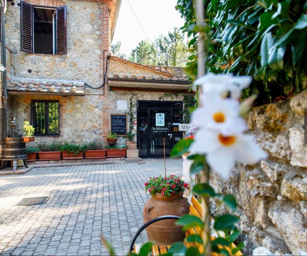 Podere La Miniera Relax & Food 锡耶纳 外观 照片
